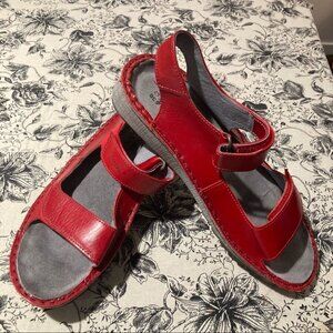 NAOT Sz 7 Karenna Leather Hook and Loop Adjustable Closure Comfort Sandals